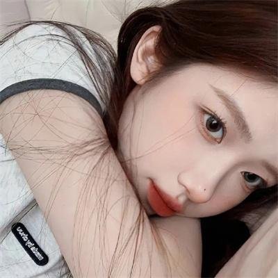伏狮艶后